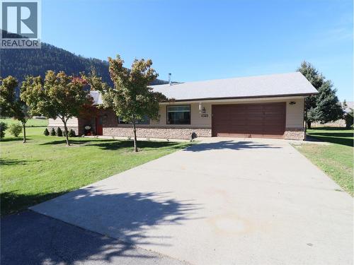 5015 Siminoff Road, Grand Forks, BC - Outdoor