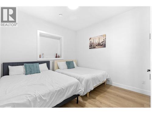 2842 Copper Ridge Drive, West Kelowna, BC - Indoor Photo Showing Bedroom