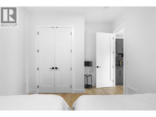 2842 Copper Ridge Drive, West Kelowna, BC - Indoor Photo Showing Bedroom