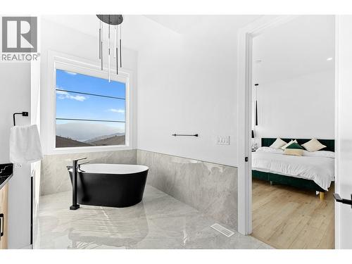 2842 Copper Ridge Drive, West Kelowna, BC - Indoor