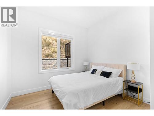 2842 Copper Ridge Drive, West Kelowna, BC - Indoor Photo Showing Bedroom