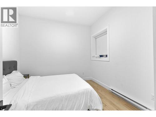 2842 Copper Ridge Drive, West Kelowna, BC - Indoor Photo Showing Bedroom