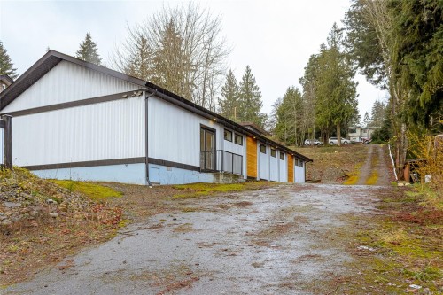 1134 Trans Canada Hwy, Ladysmith, BC - Outdoor With Exterior