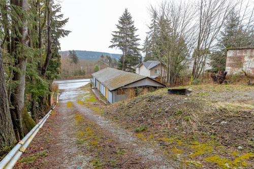 1134 Trans Canada Hwy, Ladysmith, BC - Outdoor