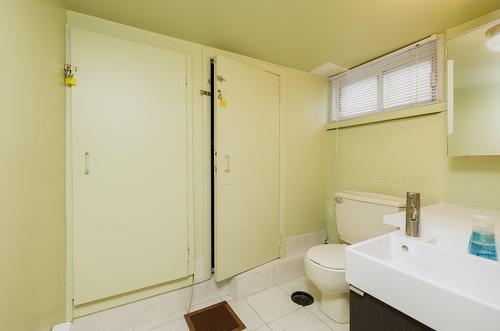 Bathroom - 692 Ch. Du Bord-Du-Lac-Lakeshore, Dorval, QC - Indoor Photo Showing Bathroom