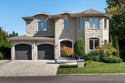 425 Av. des Crécerelles  Beaconsfield, QC H9W 6H2