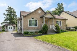 121 Rue Bernard-Léveillé  Granby, QC J2H 2V6