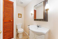 Powder room - 