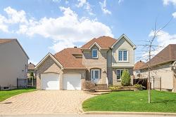 178 Rue de la Belle-Plage  Vaudreuil-Dorion, QC J7V 9X2