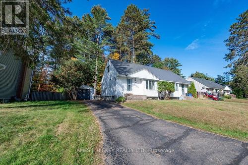 13 Thomson Crescent, Deep River, ON - Outdoor