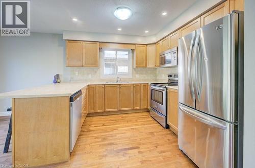 404 Tealby Crescent, Waterloo, ON - Indoor Photo Showing Kitchen