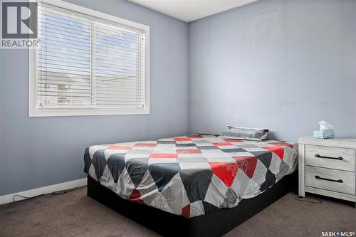 35 5004 James Hill Road, Regina, SK - Indoor Photo Showing Bedroom