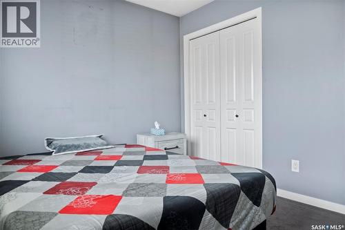 35 5004 James Hill Road, Regina, SK - Indoor Photo Showing Bedroom