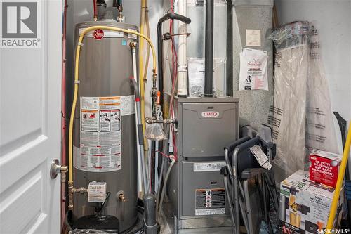 35 5004 James Hill Road, Regina, SK - Indoor Photo Showing Basement