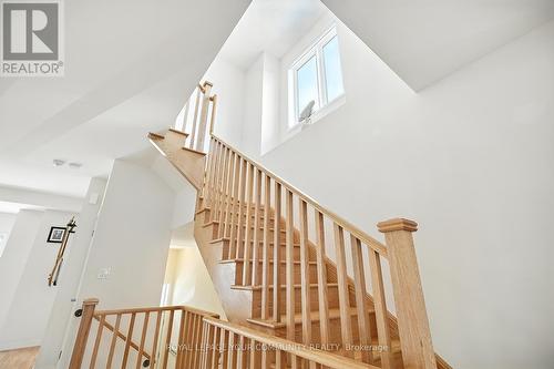 19 Heathrow Lane, Caledon, ON - Indoor Photo Showing Other Room