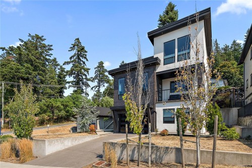 3552 Myles Mansell Rd, Langford, BC 