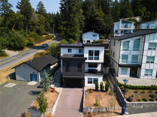 3552 Myles Mansell Rd, Langford, BC 