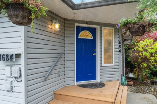 1684 Lailah'S Loop, Qualicum Beach, BC 