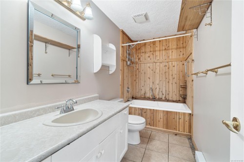 1684 Lailah'S Loop, Qualicum Beach, BC 