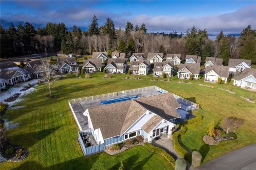 29-5251 Island Hwy, Qualicum Beach, BC 