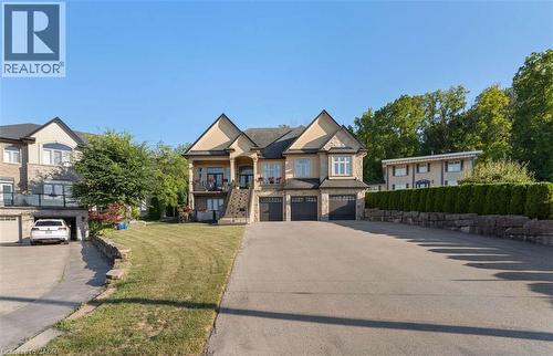 82 Margaret Avenue, Stoney Creek, ON - Outdoor With Facade