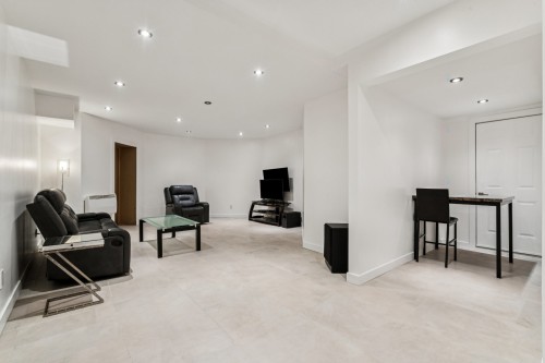 Salle familiale - 7 11E Avenue, Laval (Auteuil), QC - Indoor