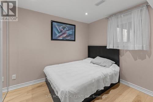 7691 Wildfern Drive, Mississauga, ON - Indoor Photo Showing Bedroom