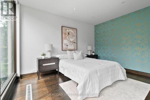 1287 Birchview Drive, Mississauga, ON - Indoor Photo Showing Bedroom