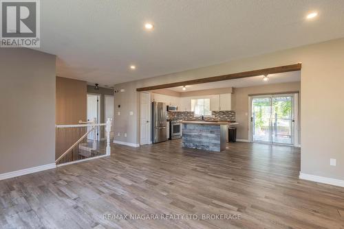 Main Level - Living to Dining Room - 44 Maple Leaf Avenue S, Fort Erie (Ridgeway), ON - Indoor