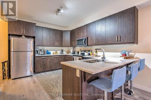 926 Battery Park, London North (North M), ON - Indoor Photo Showing Kitchen