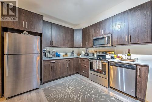 926 Battery Park, London North (North M), ON - Indoor Photo Showing Kitchen