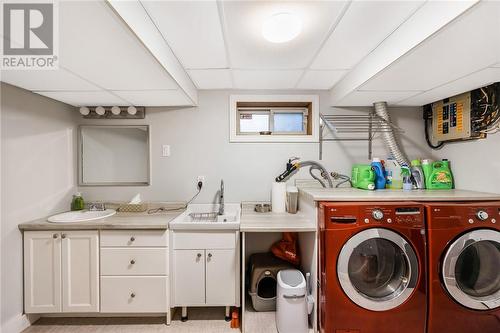 18 Nickel Street, Sudbury, ON - Indoor Photo Showing Laundry Room