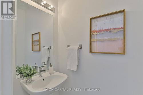 799 Stanstead Path, Oshawa, ON -  Photo Showing Bathroom