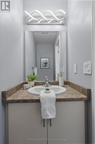 167 - 1010 Fanshawe Park Road E, London North (North C), ON - Indoor Photo Showing Bathroom