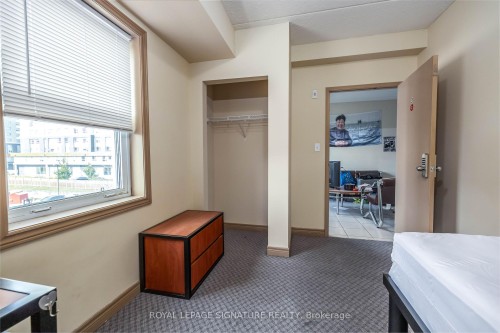 304-251 Lester Street, Waterloo, ON - Indoor