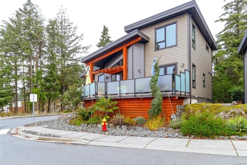 132 Amphion Terr, Nanaimo, BC 