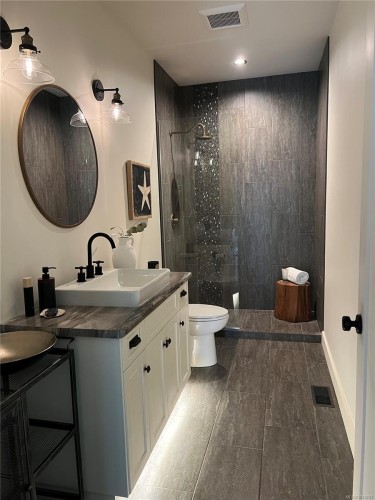 3943 Dillman Rd, Campbell River, BC 