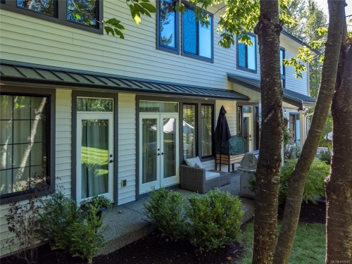 3943 Dillman Rd, Campbell River, BC 