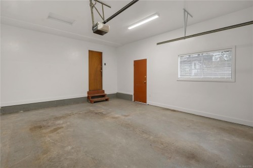 1437 Stag Rd, Campbell River, BC 