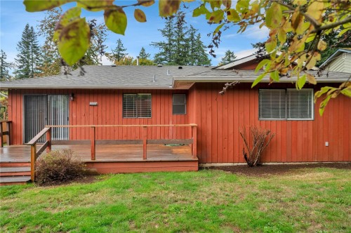 1437 Stag Rd, Campbell River, BC 