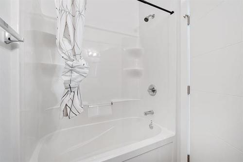 219 Roger St, Winnipeg, MB 