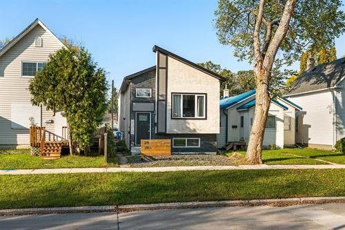 219 Roger St, Winnipeg, MB 