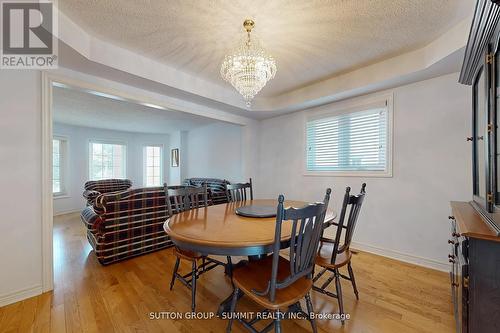 5525 Fleur-De-Lis, Mississauga, ON - Indoor Photo Showing Dining Room