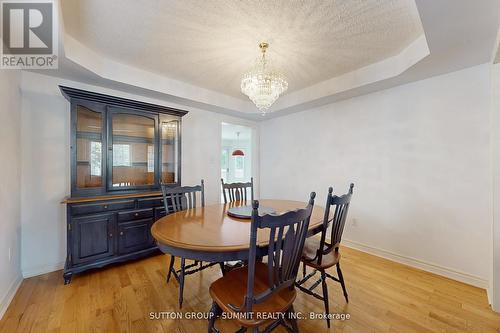 5525 Fleur-De-Lis, Mississauga, ON - Indoor Photo Showing Dining Room