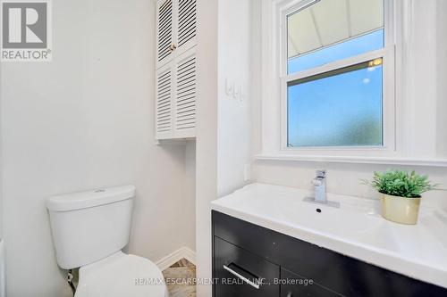 167 Miles Road, Hamilton, ON - Indoor Photo Showing Bathroom