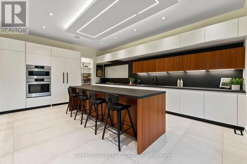 2075 Shawanaga Trail, Mississauga, ON - Indoor Photo Showing Kitchen