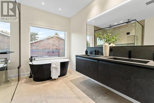 2075 Shawanaga Trail, Mississauga, ON - Indoor Photo Showing Other Room