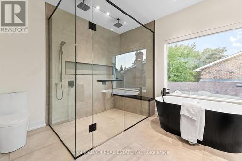 2075 Shawanaga Trail, Mississauga, ON - Indoor Photo Showing Bathroom