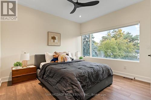 2075 Shawanaga Trail, Mississauga, ON - Indoor Photo Showing Bedroom