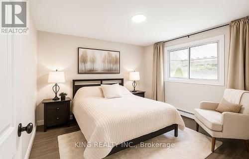 290 Lincoln Road, Waterloo, ON - Indoor Photo Showing Bedroom